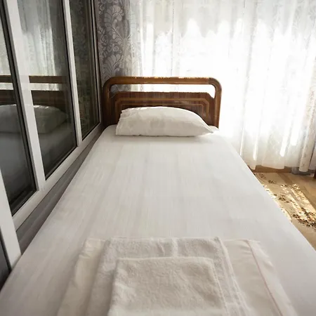Sunny And Spacious In Appartement