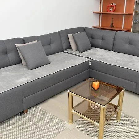 Sunny And Spacious In *