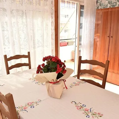Apartment Sunny And Spacious In