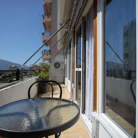 Sunny And Spacious In Orikum